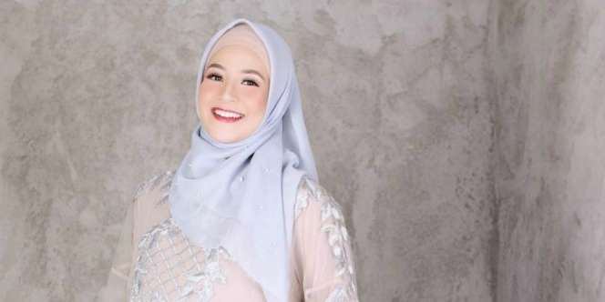 Foto Maternity Natasha Rizky, Desta Juluki 'Biangnya' Kecantikan