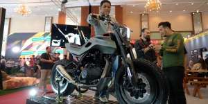 SG-411 Himalayan, `Kuda Besi` Garang Tebar Pesona di Jakarta