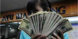 Dollar AS Lengser dari Rp15 Ribu, Indeks Syariah Tancap Gas