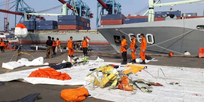 Tim SAR Melihat Benda Diduga Badan Pesawat Lion Air