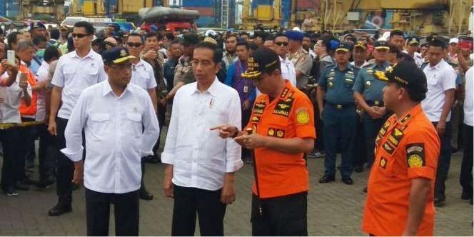 Jokowi Minta Tim Pencari Korban Lion Air Terus Bekerja Keras