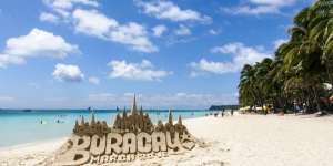 Pantai Boracay Dibuka Kembali dengan Aturan Baru