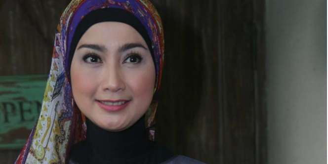 Desy Ratnasari Kenang Masa Indah Bersama Irwan Mussry