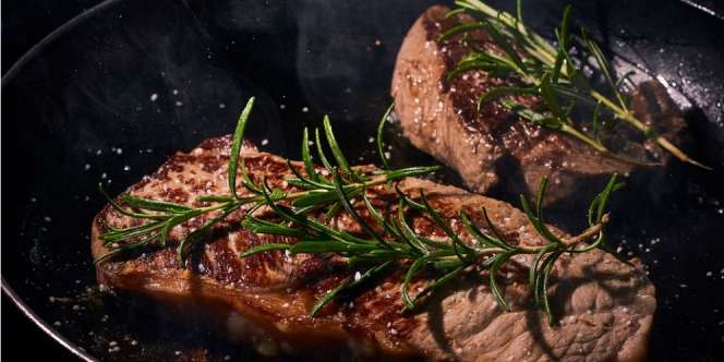 Yuk, Masak Steak Restoran Bintang 5 ala Chef