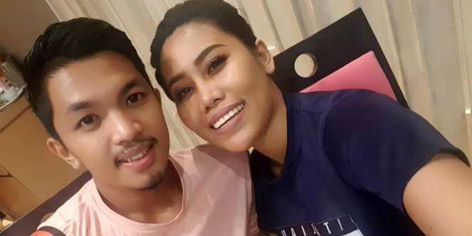 Terkuak, Cerita di Balik Kegalauan Suami Evi Masamba Galau Sehari Jelang Menikah