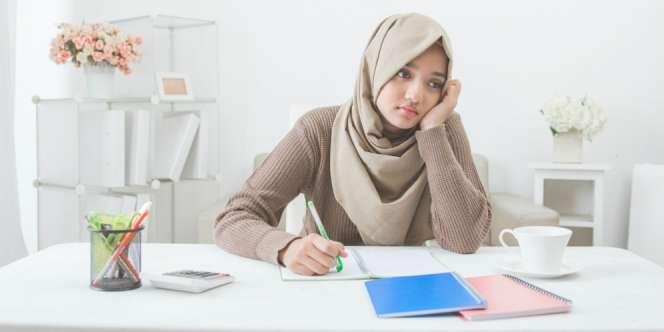 Hilangkan Kantung Mata dengan Cara Praktis Ini