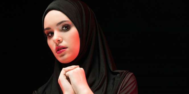Cara Tepat Membersihkan Makeup di Area Bibir dan Mata