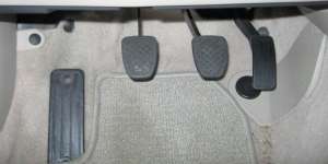 Segera Ganti Rem Mobil Kalau Muncul 4 Tanda Ini