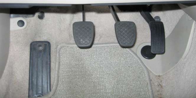 Segera Ganti Rem Mobil Kalau Muncul 4 Tanda Ini