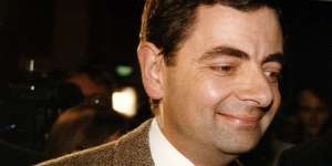 Tiru Gaya Nyetir Legendaris Mr. Bean, Hasilnya `Fail` Menyakitkan