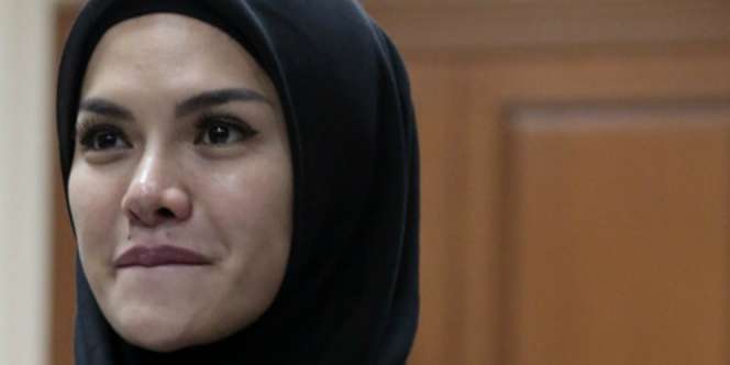 Nikita Mirzani Berang Dituduh Pamer Foto Ruang Home Theater Orang Lain