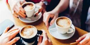 Jaga Cita Rasa Kopi, Seduh di Gelas Kaca atau Keramik?