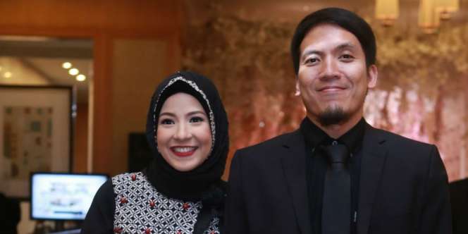 Demam Star is Born, Desta Nyanyi Bareng Lady Gaga Syariah