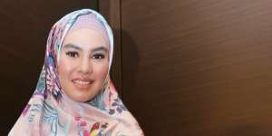 Wajahnya Dipandang Negatif oleh Netizen, Begini Reaksi Kartika Putri