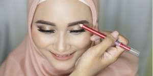 Wanita Ini Sukses Jadi Miliarder Berkat `Ngalis`