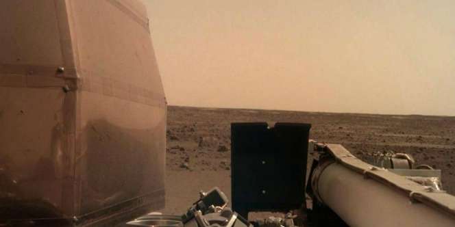 Foto Perdana InSight dari Mars, Memesona Banyak Orang