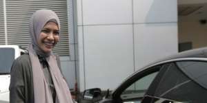 Pria Ini Temani Nikita Mirzani Cek Kandungan, Bukan Suami