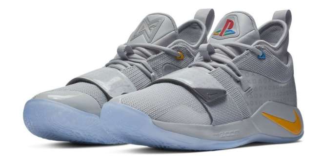 Sepatu Nike Bergaya Controller Playstation