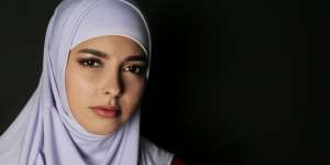Radiasi Ponsel Potensi Kanker Kulit, Ini Cara Hindarinya