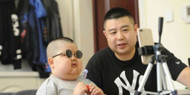 Bocah 5 Tahun Doyan Live Streaming, Alasannya Bikin Hati Menangis