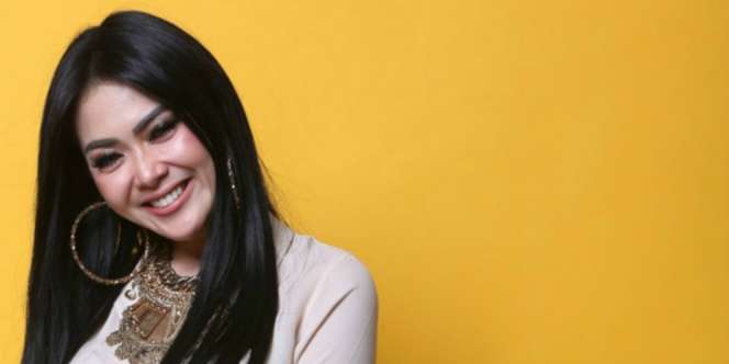 Sebut `Makan Teman` Lagi Hits, Syahrini Sindir Luna Maya?