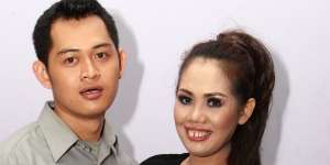 Mantan Suami Elly Sugigi Nikahi Wanita Cantik