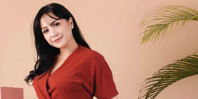 Outer Unik Nagita Slavina, Harganya Bikin Takjub!