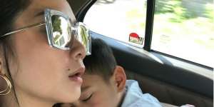 Harga Kacamata yang Dipakai Nagita Slavina Tidur Bikin Netizen Melongo