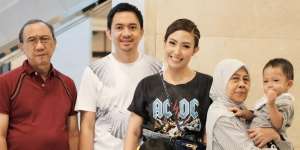 Doa Ayu Dewi untuk Ibunda Tercinta Bikin Haru
