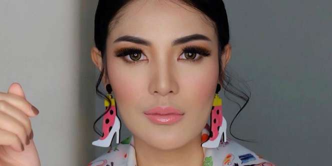 Outfit Mewah Nindy Jadi Perhatian, Daster?