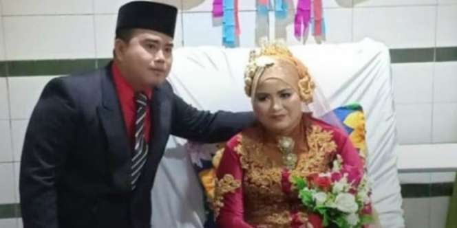 Cinta Sejati Lahir di RS, Pria Ini Menikahi Kekasih Saat Kaki Hendak Diamputasi