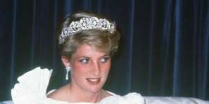 Dulu Seharga Rp3 Juta, Gaun Lady Diana Kini Terjual Rp2 Miliar