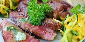 Kunci Mengolah Steak Jadi Empuk dan Juicy