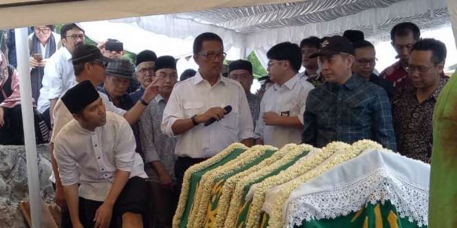 Pemakaman Eril Dardak, Arumi Bachsin Menangis, Ibunda Histeris