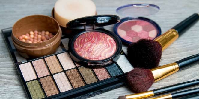Catat! Begini Cara Memilih Kosmetik yang Aman