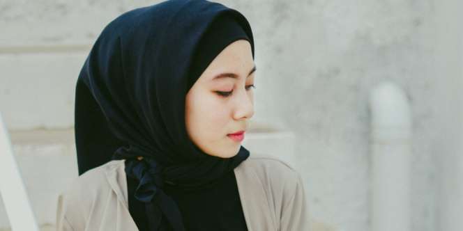 5 Bahan Alami Hilangkan Bibir Kering dan Pecah-Pecah