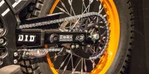 Rantai Motor Lebih Baik Tanpa Ring, O-ring, atau X-ring?