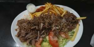 Berburu Kebab Halal di Gang Sempit Montpellier, Prancis