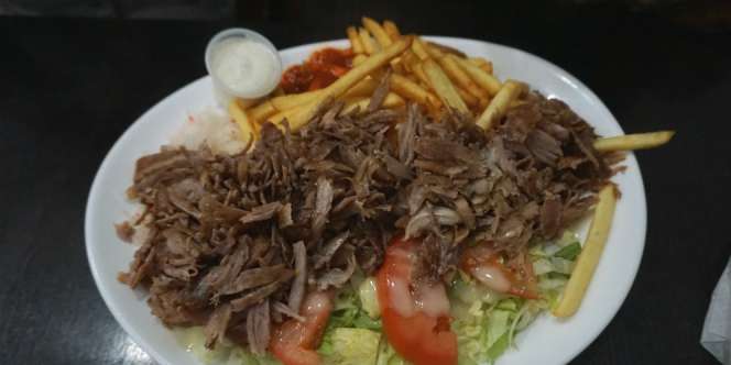 Berburu Kebab Halal di Gang Sempit Montpellier, Prancis