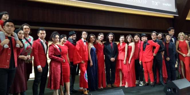 Gaya Para Selebriti di Red Carpet Asal Kau Bahagia