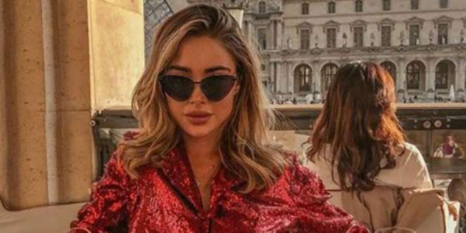 Foto Endorse Selebgram Ini Janggal, Jadi Bahan Tertawaan