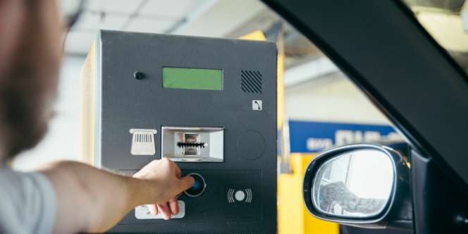 Tagihan Parkir Rp1,25 Juta, Hanya Bisa Melongo