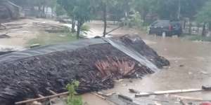 Kendaraan Rusak Disapu Tsunami, Asuransi Bisa Diklaim?
