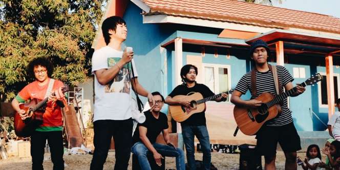Persembahan Spesial D'Masiv untuk Seventeen