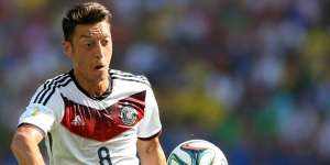 Pesepakbola Mesut Ozil Berduka untuk Korban Tsunami Anyer, Ucapannya Bikin Haru