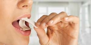 Ini yang Terjadi di Dalam Tubuh Saat Menelan Permen Karet