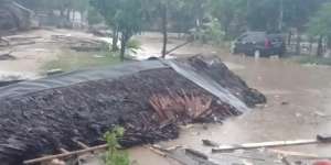 Warga Selfie Berlatar Tsunami Anyer Disorot Media Asing