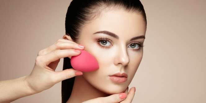 Sudah Benarkah Kamu Pakai 'Beauty Blender'? 