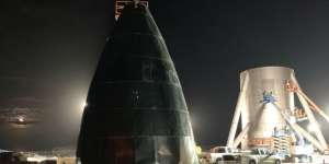 100 Orang Segera Diangkut ke Mars