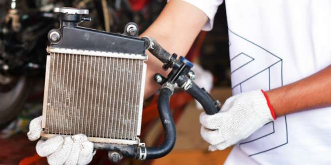 Bolehkah Isi Radiator Motor dengan Air Ledeng?